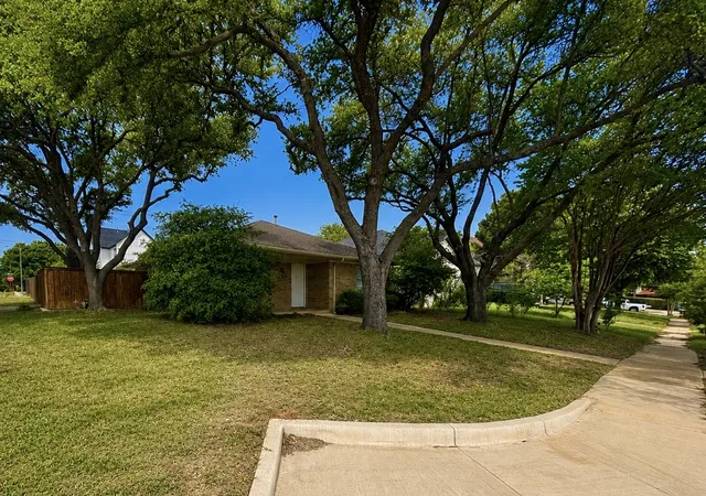 Photo 2 of Single family home for sale at 11103 Odette Ave, Dallas, TX 75228 | MLS# 21265485 | Listing updated on 2026-08-01