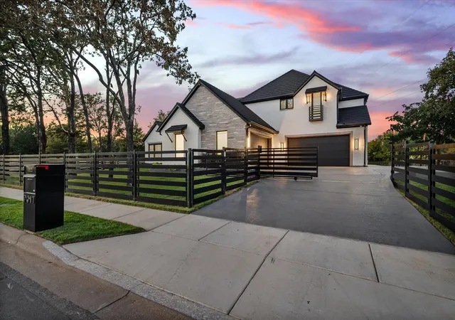 Photo 1 of Single family home for sale at 9017 Rumfield Rd, North Richland Hills, TX 76182 | MLS# 21265581 | Listing updated on 2026-09-14