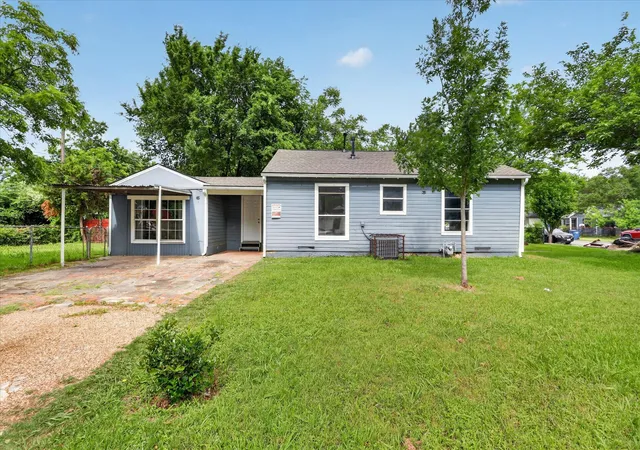 Photo 2 of Single family home for sale at 8752 Woodcastle Dr, Dallas, TX 75217 | MLS# 21265517 | Listing updated on 2026-09-15