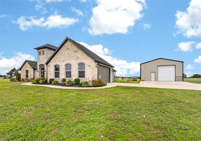 Single family home for sale at 1705 S Fm 1752, Savoy, TX 75479 | MLS# 21265588