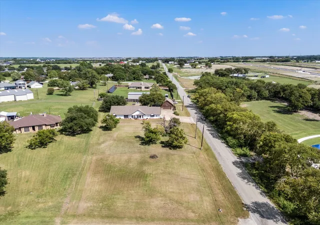 Photo 2 of Sale Pending at 226 Cornelius Rd, Rockwall, TX 75087 | MLS# 21246224 | Listing updated on 2026-09-08