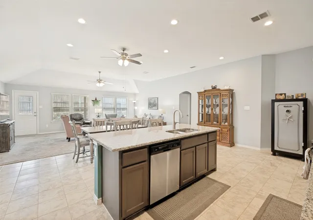 Photo 3 of Single family home for sale at 3905 Bridle Path Ln, Sanger, TX 76266 | MLS# 21265825 | Listing updated on 2026-09-24