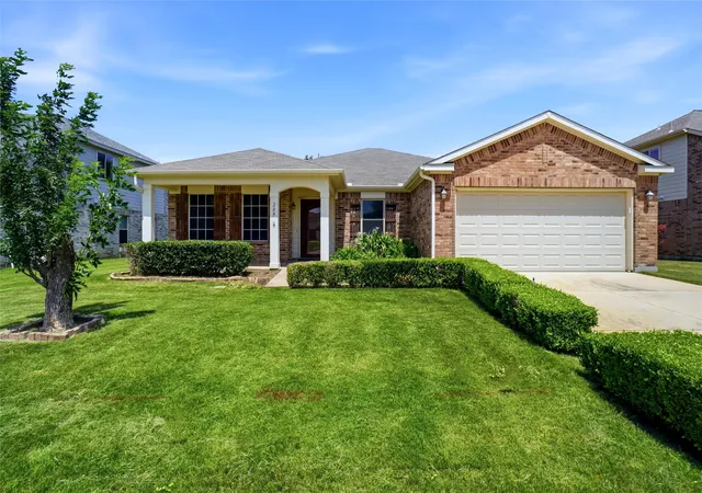Photo 1 of Sale Pending at 209 Broken Arrow, Krum, TX 76249 | MLS# 21264755 | Listing updated on 2026-09-13