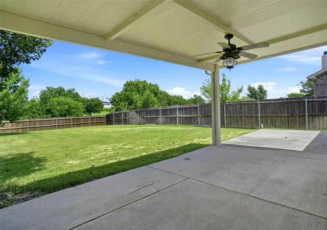 Photo 3 of Sale Pending at 209 Broken Arrow, Krum, TX 76249 | MLS# 21264755 | Listing updated on 2026-09-13