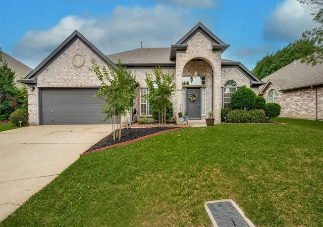 Photo 1 of Sale Pending at 10009 White Ln, Irving, TX 75063 | MLS# 21249294 | Listing updated on 2026-09-15