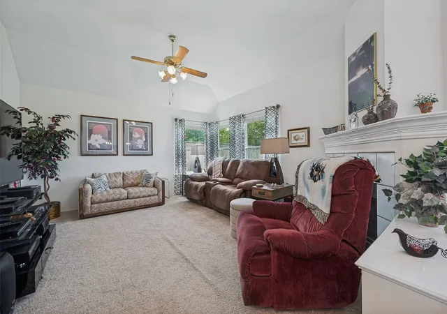 Photo 3 of Sale Pending at 10009 White Ln, Irving, TX 75063 | MLS# 21249294 | Listing updated on 2026-09-15