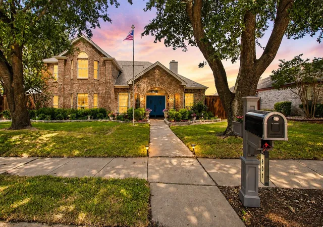 Photo 1 of Sale Pending at 801 Fall Dr, Allen, TX 75002 | MLS# 21265902 | Listing updated on 2026-09-09
