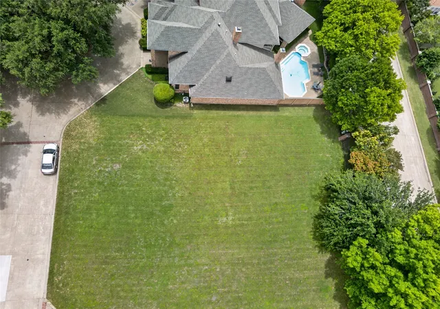 Photo 3 of Sale Pending at 2628 Torrey Pines Dr, Fort Worth, TX 76109 | MLS# 21241744 | Listing updated on 2026-09-15
