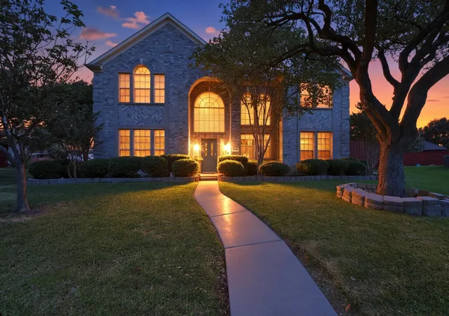 Photo 1 of Single family home for sale at 3608 Edmonton Ct, Richardson, TX 75082 | MLS# 21265736 | Listing updated on 2026-08-02