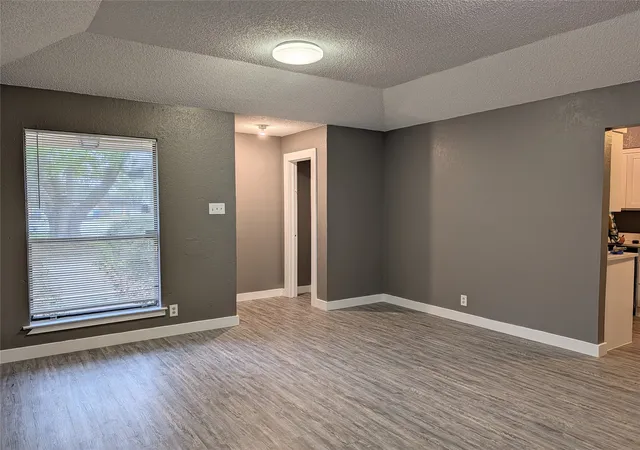 Photo 3 of Single family home for sale at 6709 Ridgecrest Ct, Fort Worth, TX 76133 | MLS# 21261466 | Listing updated on 2026-07-30