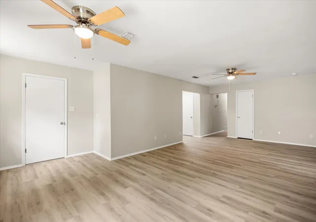 Photo 4 of Single family home for sale at 606 Nancy Dr, Glen Rose, TX 76043 | MLS# 21266146 | Listing updated on 2026-09-12
