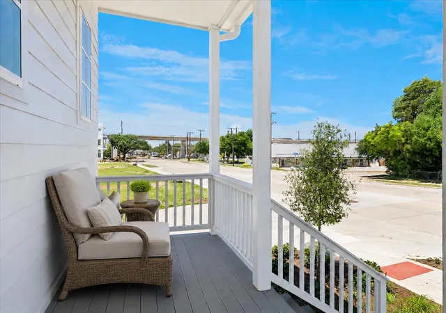 Photo 4 of Single family home for sale at 1354 E Crosby Rd, Carrollton, TX 75006 | MLS# 21266692 | Listing updated on 2026-09-13