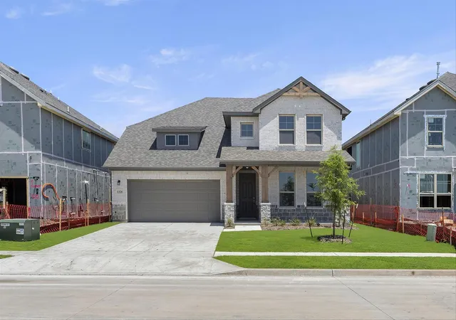 Photo 1 of Sale Pending at 1119 Sedona Ln, Red Oak, TX 75154 | MLS# 21266753 | Listing updated on 2026-09-10