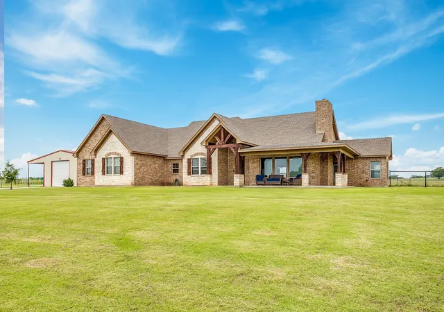Photo 3 of House for sale at 770 County Road 1346, Chico, TX 76431 | MLS# 21265370 | Listing updated on 2026-07-29