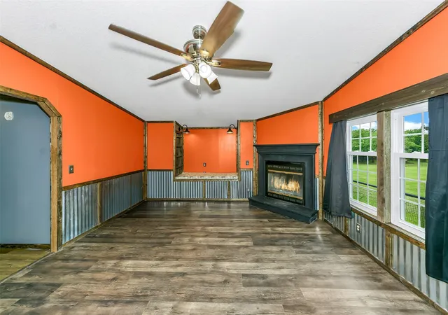 Photo 3 of Manufactured home for sale at 197 County Road 3382, Paradise, TX 76073 | MLS# 21265573 | Listing updated on 2026-09-11