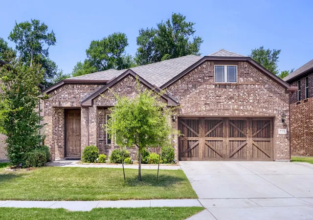 Photo 1 of Single family home for sale at 555 Svenson Ln, Lavon, TX 75166 | MLS# 21263479 | Listing updated on 2026-10-05