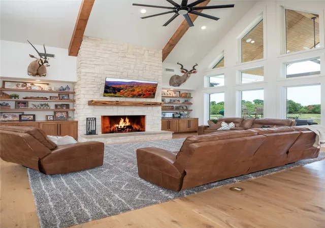 Photo 3 of Single family home for sale at 2900 Deer Run Trl, Farmersville, TX 75442 | MLS# 21232802 | Listing updated on 2026-09-12