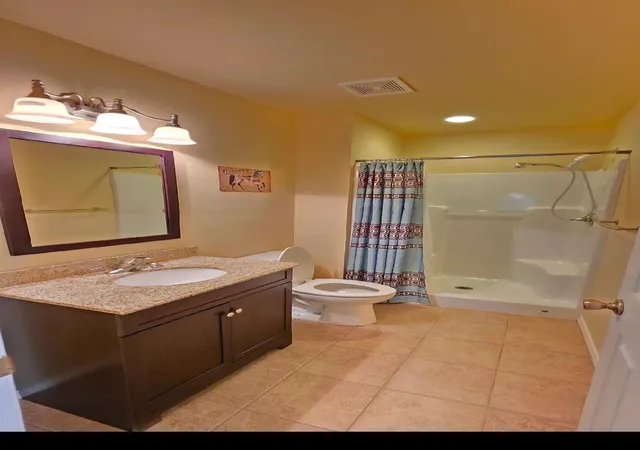 Photo 37 of Single family home for sale at 5324 Mission Cir, Granbury, TX 76049 | MLS# 21266800 | Listing updated on 2026-09-29