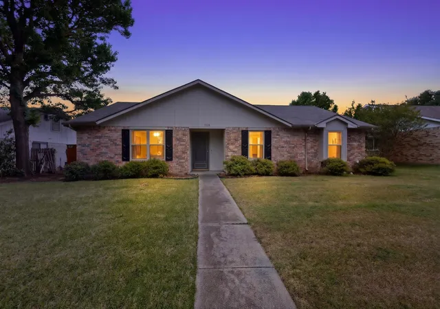 Photo 2 of Single family home for sale at 3228 Nova Trl, Plano, TX 75023 | MLS# 21258164 | Listing updated on 2026-10-06