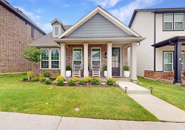 Photo 1 of Single family home for sale at 1521 Horizon Wy, Justin, TX 76247 | MLS# 21267781 | Listing updated on 2026-09-13
