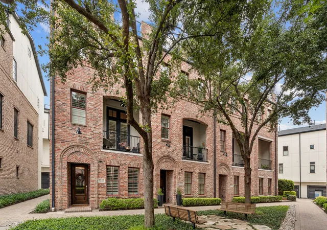 Photo 1 of Townhouse for sale at 2141 Norlock Ln, Dallas, TX 75201 | MLS# 21263279 | Listing updated on 2026-09-13
