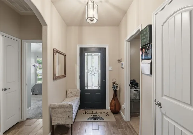 Photo 2 of Single family home for sale at 914 Cottonwood Trl, Anna, TX 75409 | MLS# 21259863 | Listing updated on 2026-08-01