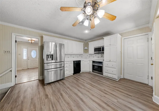 Photo 4 of Single family home for sale at 9547 Brookhollow Dr, Woodway, TX 76712 | MLS# 21268228 | Listing updated on 2026-09-11