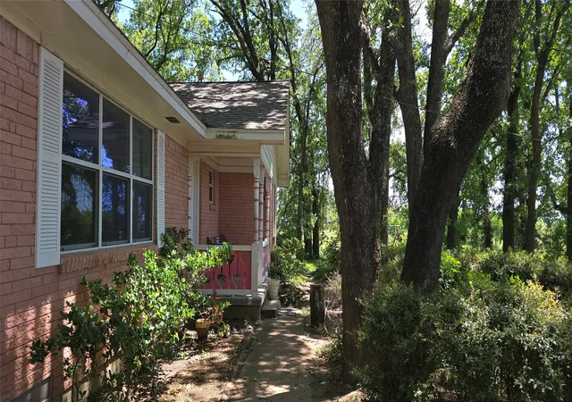 Photo 3 of Single family home for sale at 610 N Fm Rd #1389, Seagoville, TX 75159 | MLS# 21268641 | Listing updated on 2026-09-10