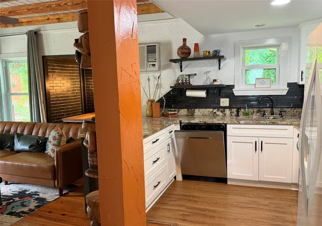 Photo 3 of Single family home for sale at 111 Apache Trl, Whitney, TX 76692 | MLS# 21268652 | Listing updated on 2026-07-31