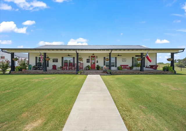 Photo 1 of Single family home for sale at 965 County Road 223, Stephenville, TX 76401 | MLS# 21267590 | Listing updated on 2026-09-08