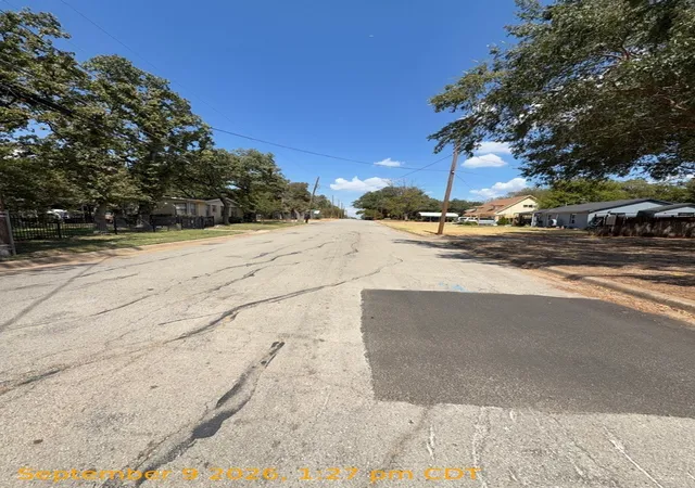 Photo 2 of Single family home for sale at 2613 Mc Gee St, Fort Worth, TX 76112 | MLS# 21268820 | Listing updated on 2026-09-30