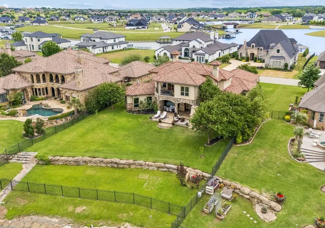 Photo 40 of Single family home for sale at 6212 Lakeside Dr, Fort Worth, TX 76179 | MLS# 21259777 | Listing updated on 2026-09-10