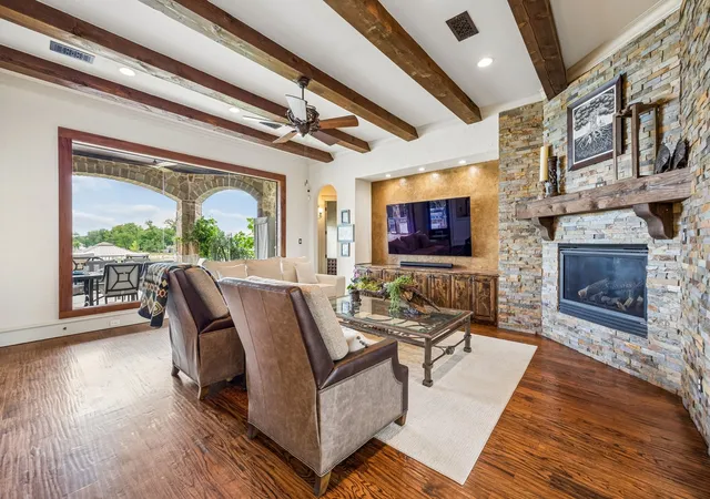 Photo 4 of Single family home for sale at 6212 Lakeside Dr, Fort Worth, TX 76179 | MLS# 21259777 | Listing updated on 2026-09-10
