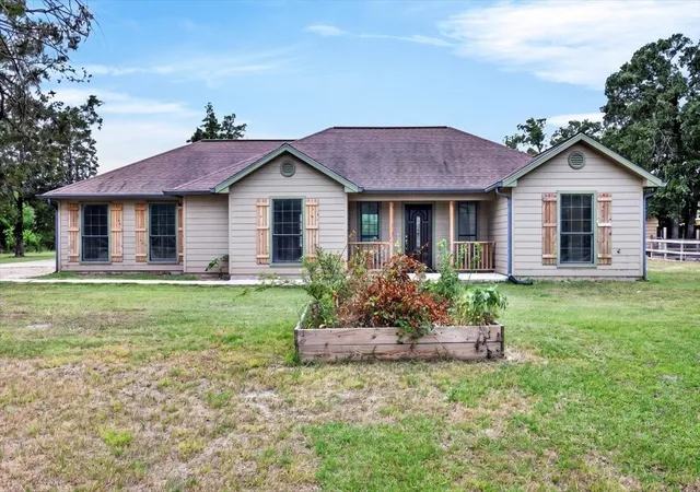Photo 1 of Single family home for sale at 16001 County Road 4052, Kemp, TX 75143 | MLS# 21269048 | Listing updated on 2026-09-09