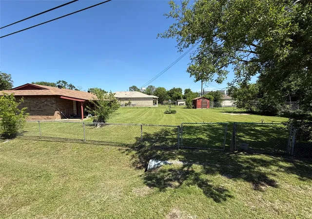 Photo 4 of Land for sale at 300 Linda St, Roanoke, TX 76262 | MLS# 21268562 | Listing updated on 2026-09-17