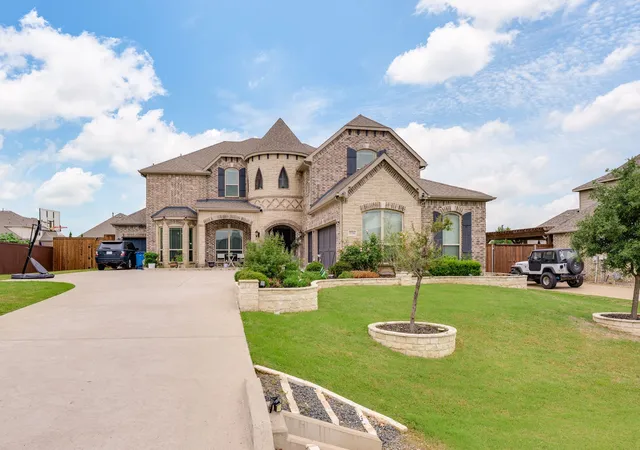 Single family home for sale at 116 Thoroughbred Dr, Hickory Creek, TX 75065 | MLS# 21267079