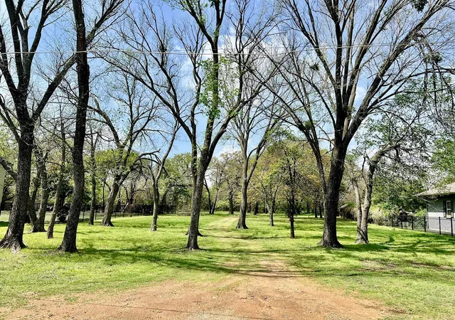 Photo 2 of Land for sale at 103 Wild Oak Ln, Lake Dallas, TX 75065 | MLS# 21268385 | Listing updated on 2026-09-08