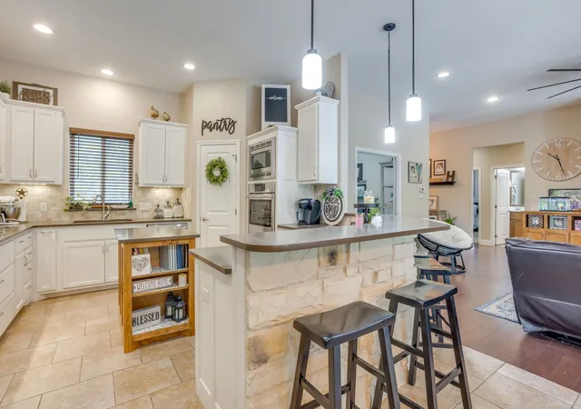 Photo 4 of Sale Pending at 116 Flat Foot, Stephenville, TX 76401 | MLS# 21269219 | Listing updated on 2026-10-06