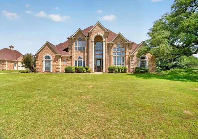 Photo 2 of Single family home for sale at 175 N Boyce Ln, Fort Worth, TX 76108 | MLS# 21269597 | Listing updated on 2026-09-14