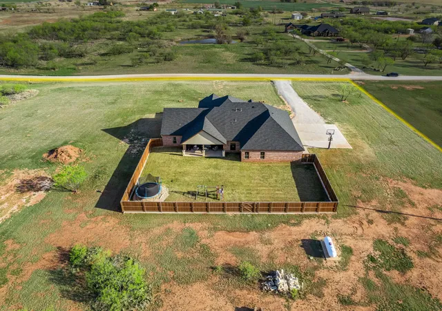 Photo 3 of Single family home for sale at 515 Sales Rd, Windthorst, TX 76389 | MLS# 21269413 | Listing updated on 2026-09-23
