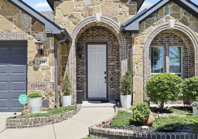 Photo 3 of Sale Pending at 280 Armstrong Ln, Lavon, TX 75166 | MLS# 21266209 | Listing updated on 2026-07-31
