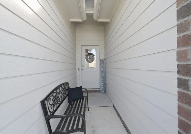 Photo 3 of Sale Pending at 8621 Angel Gardens Dr, Fort Worth, TX 76179 | MLS# 21265164 | Listing updated on 2026-09-11