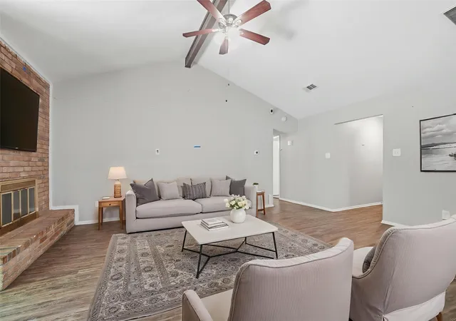 Photo 3 of Single family home for sale at 1137 Meadow Creek Ct, Lancaster, TX 75146 | MLS# 21268043 | Listing updated on 2026-09-10