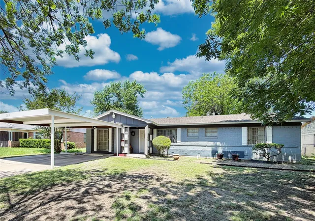 Photo 1 of Single family home for sale at 2243 Inca Dr, Dallas, TX 75216 | MLS# 21260066 | Listing updated on 2026-07-28