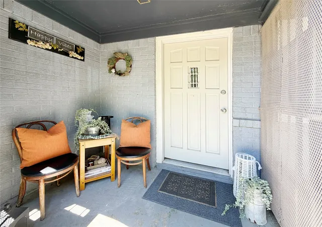 Photo 2 of Single family home for sale at 2243 Inca Dr, Dallas, TX 75216 | MLS# 21260066 | Listing updated on 2026-07-28
