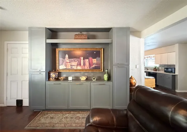 Photo 4 of Single family home for sale at 2243 Inca Dr, Dallas, TX 75216 | MLS# 21260066 | Listing updated on 2026-09-28