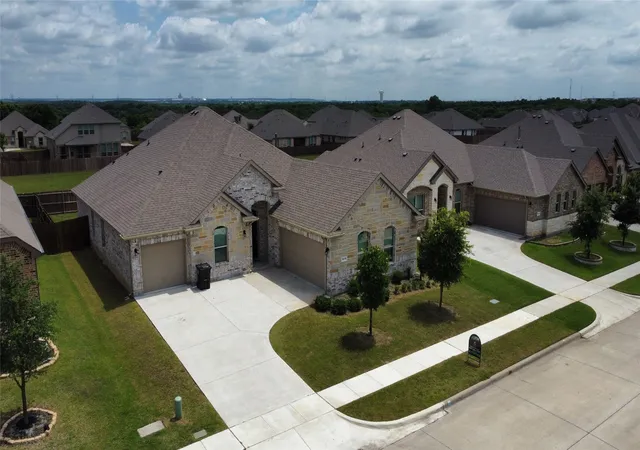 Photo 1 of Single family home for sale at 3615 Rolling Creek Dr, Midlothian, TX 76065 | MLS# 21270687 | Listing updated on 2026-09-04