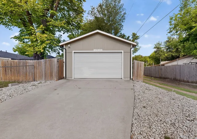 Photo 4 of Single family home for sale at 2238 Sussex Dr, Garland, TX 75041 | MLS# 21269514 | Listing updated on 2026-09-15