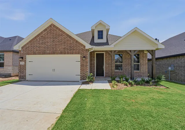 Photo 2 of Single family home for sale at 3524 Helena St, Gainesville, TX 76240 | MLS# 21270901 | Listing updated on 2026-09-24