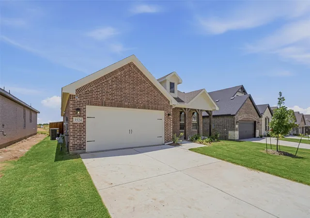 Photo 3 of Single family home for sale at 3524 Helena St, Gainesville, TX 76240 | MLS# 21270901 | Listing updated on 2026-09-24